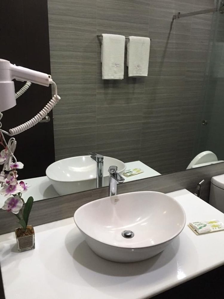 Lenox Hotel Dagupan City Extérieur photo