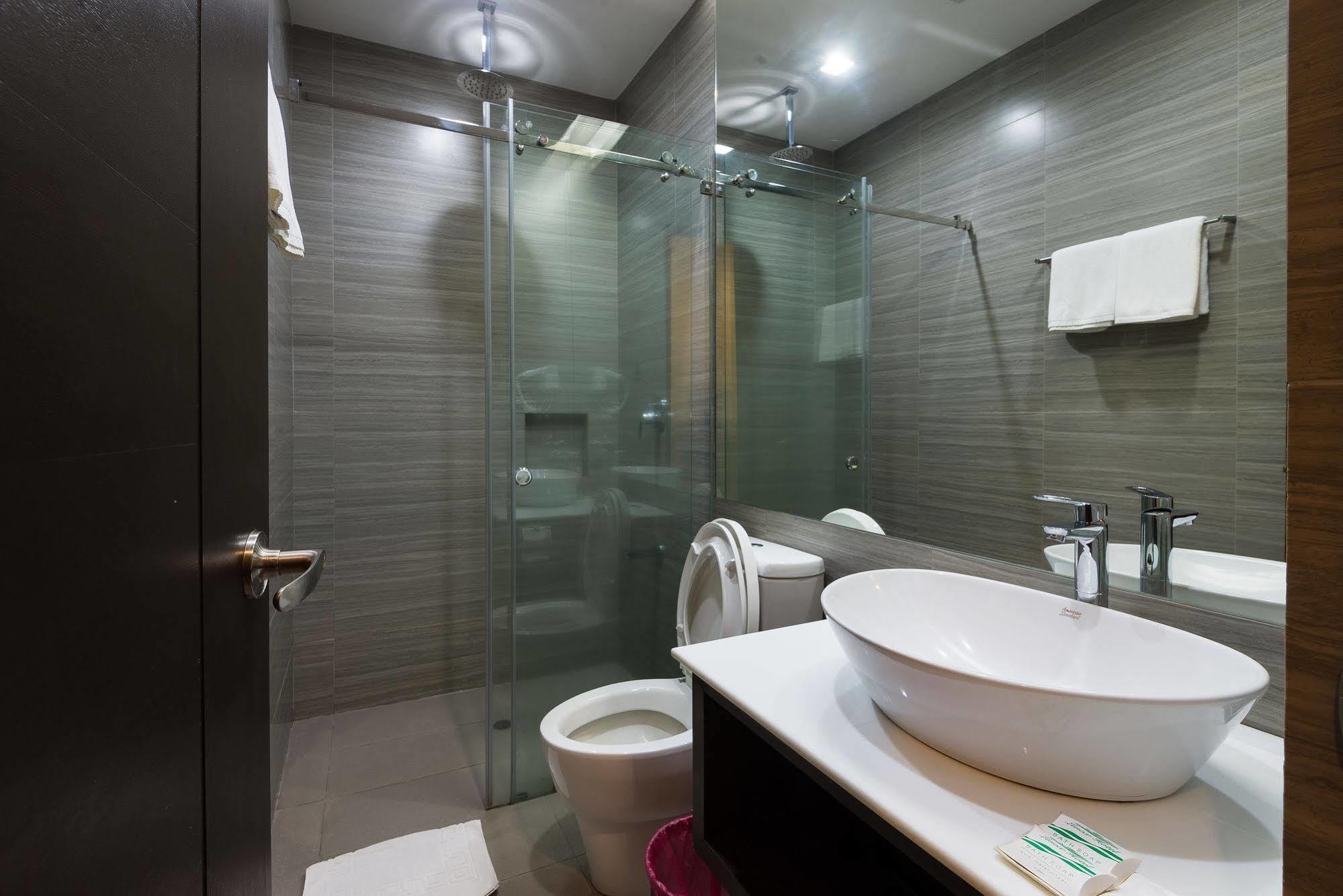 Lenox Hotel Dagupan City Extérieur photo